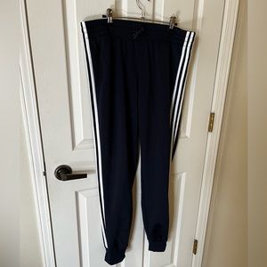 Adidas Women’s Classic Joggers in black size L